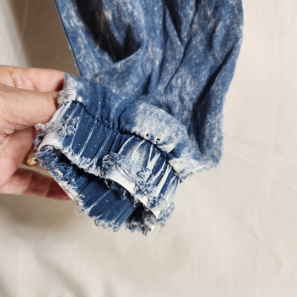 RVCA Distressed Jogger Womens M Blue Denim Look Thrashed See Pictures - Picture 3 of 11